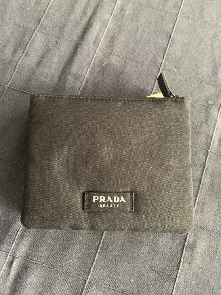 Prada toilettasjes, Enlèvement ou Envoi, Neuf, Noir, Femme