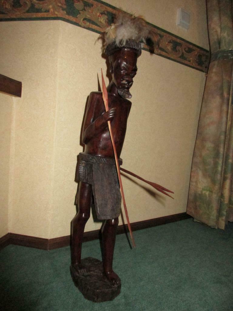 ebbenhouten beeld Zuid-Afrika, Enlèvement ou Envoi