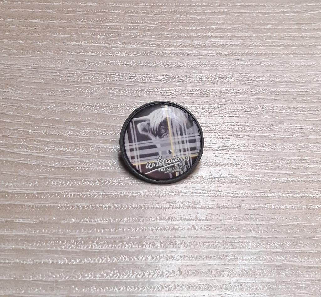 PIN - WILLIAM LAWSON'S - SCOTCH WHISKY, Collections, Envoi, Utilisé, Marque, Insigne ou Pin's
