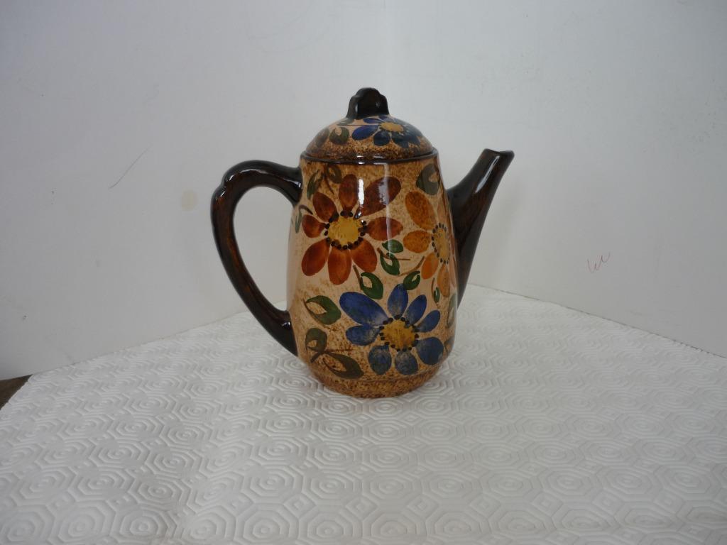 Thèière et  plat  ancien, Enlèvement