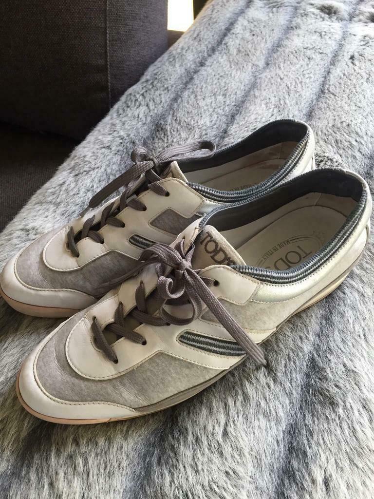 Crèmekleurige sneakers van Tods, Beige, Ophalen of Verzenden, Zo goed als nieuw, Sneakers