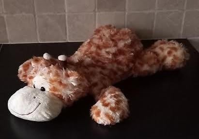 Knuffel giraf liggend, Ophalen of Verzenden, Zo goed als nieuw