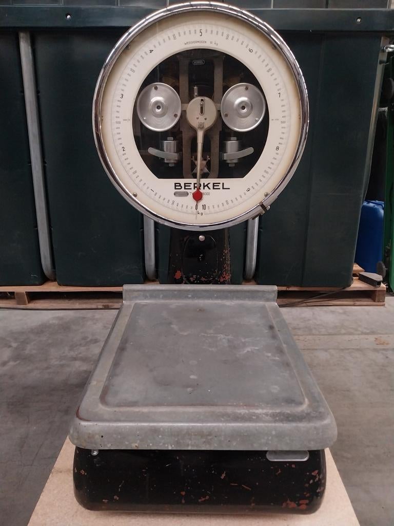 Authentieke Berkel mechanische 10kg weegschaal 1953, Balance de magasin, Analogique, 10 à 50 kg, Enlèvement