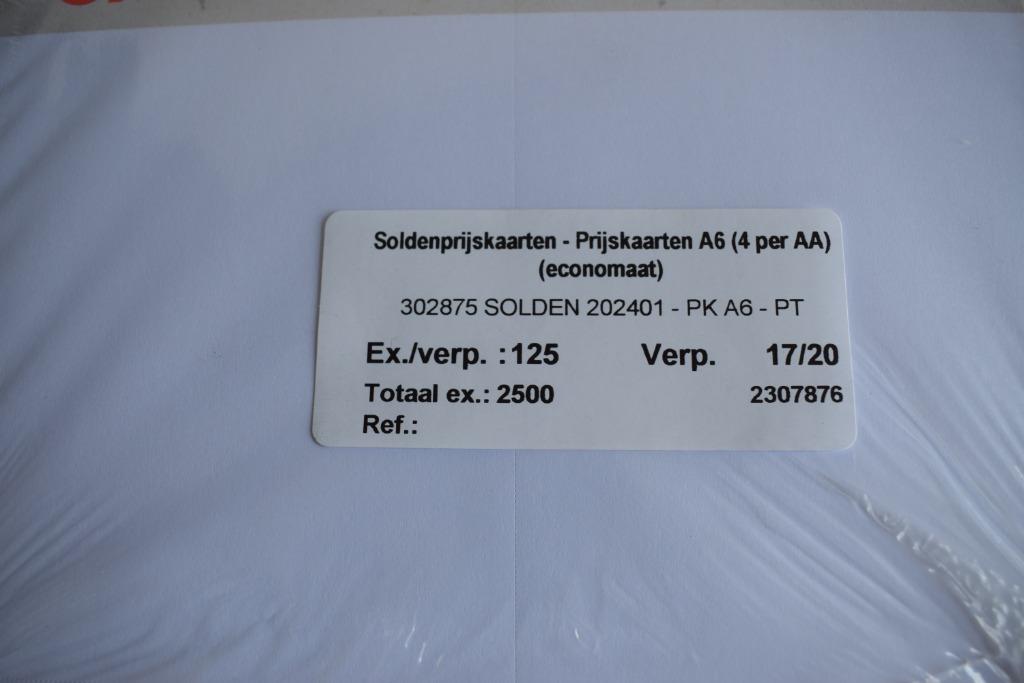 étiquettes en papier perforé 4 par feuille, Enlèvement