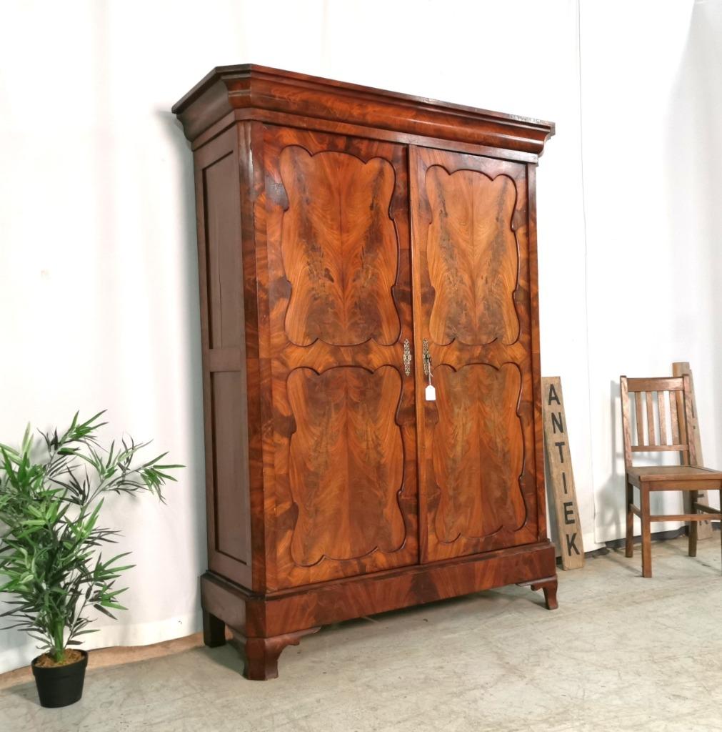 Armoire à linge ancienne robuste Louis Philippe Biedermeyer, Enlèvement