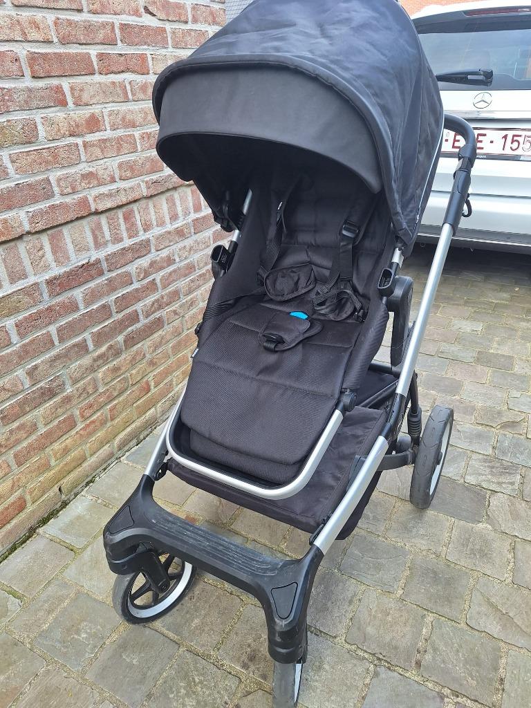 Thule sleek kinderwagen (compleet pakket), Kinderen en Baby's, Kinderwagens en Combinaties, Ophalen, Zo goed als nieuw, Kinderwagen