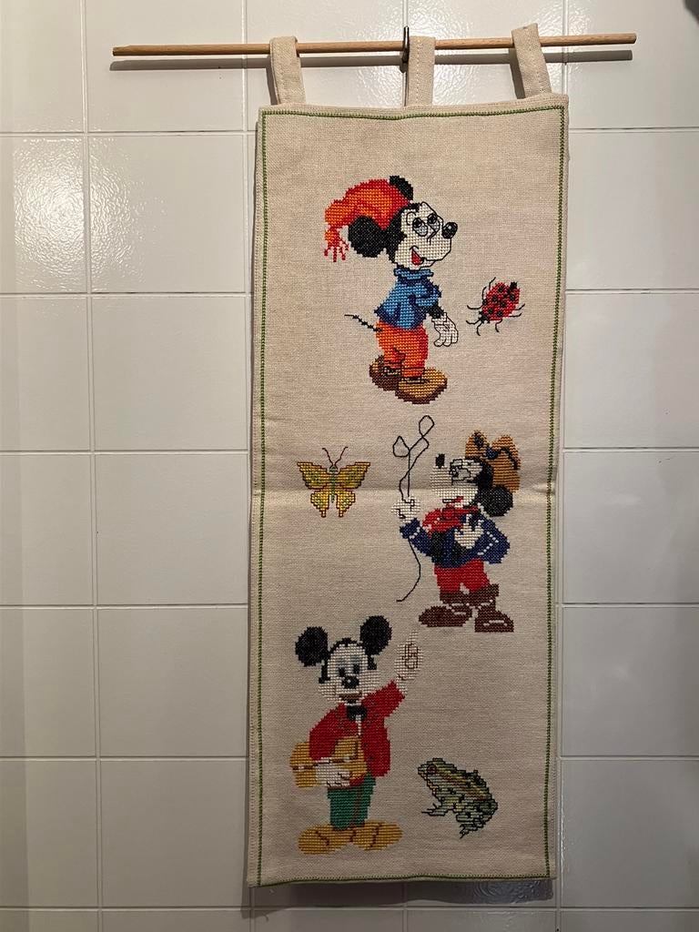 Decoratie in kruisjessteek, Hobby en Vrije tijd, Ophalen, Zo goed als nieuw