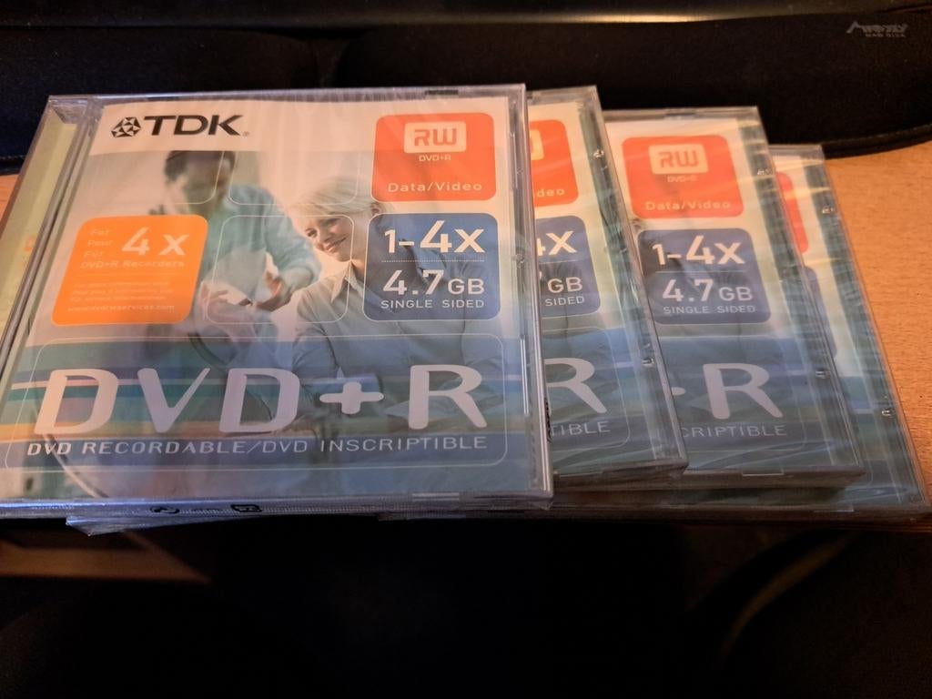 Dvd+r 4,7 gb. 4stuks, Herschrijfbaar, Ophalen of Verzenden, Dvd, Nieuw