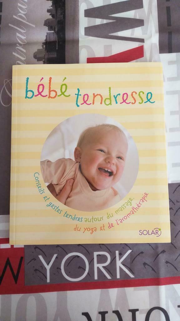 Bébé tendresse - livre neuf - massage, yoga et aromathérapie, Ophalen of Verzenden, Nieuw, Opvoeding tot 6 jaar