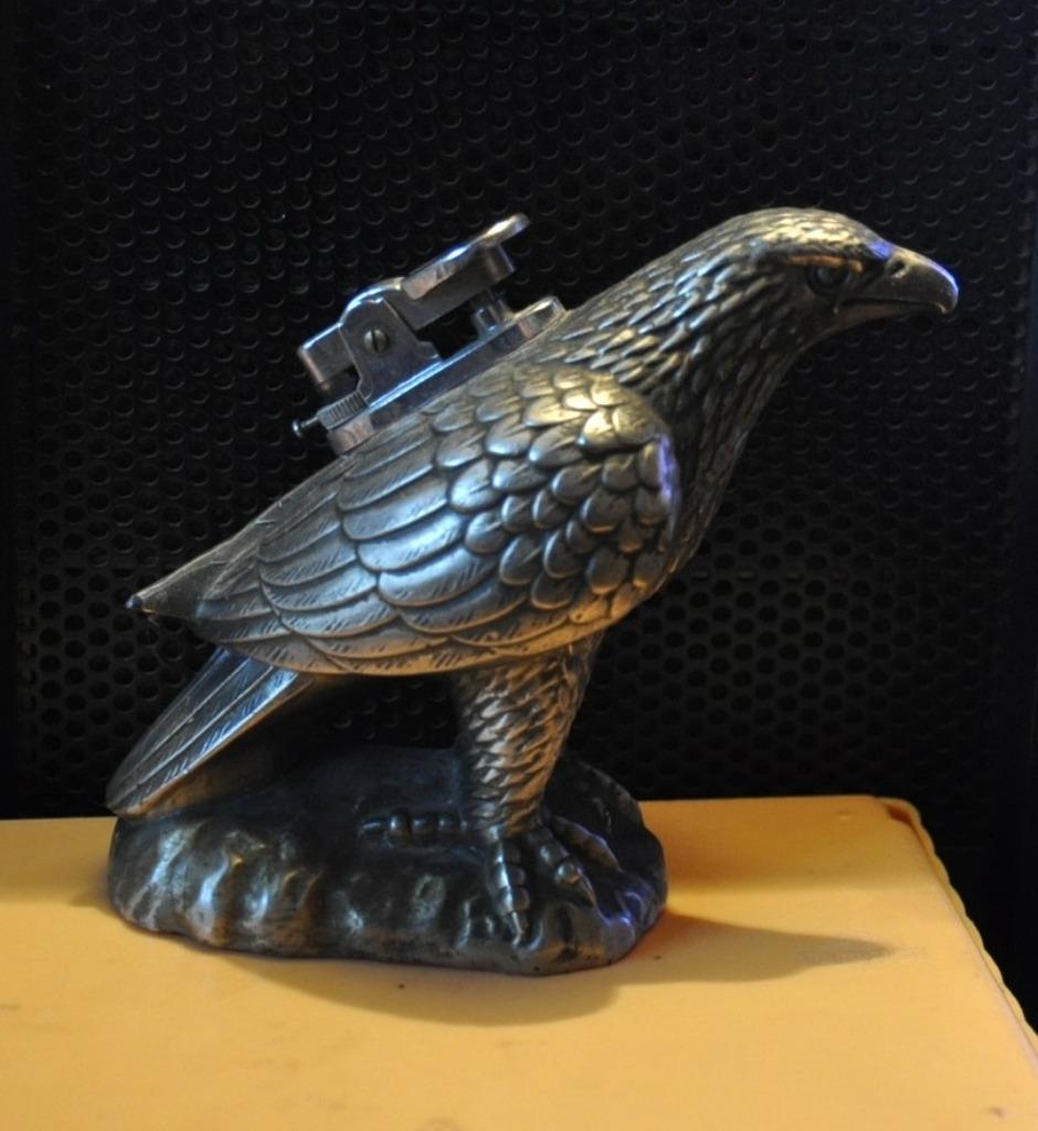 briquet de table aigle en metal, Enlèvement ou Envoi, Briquet