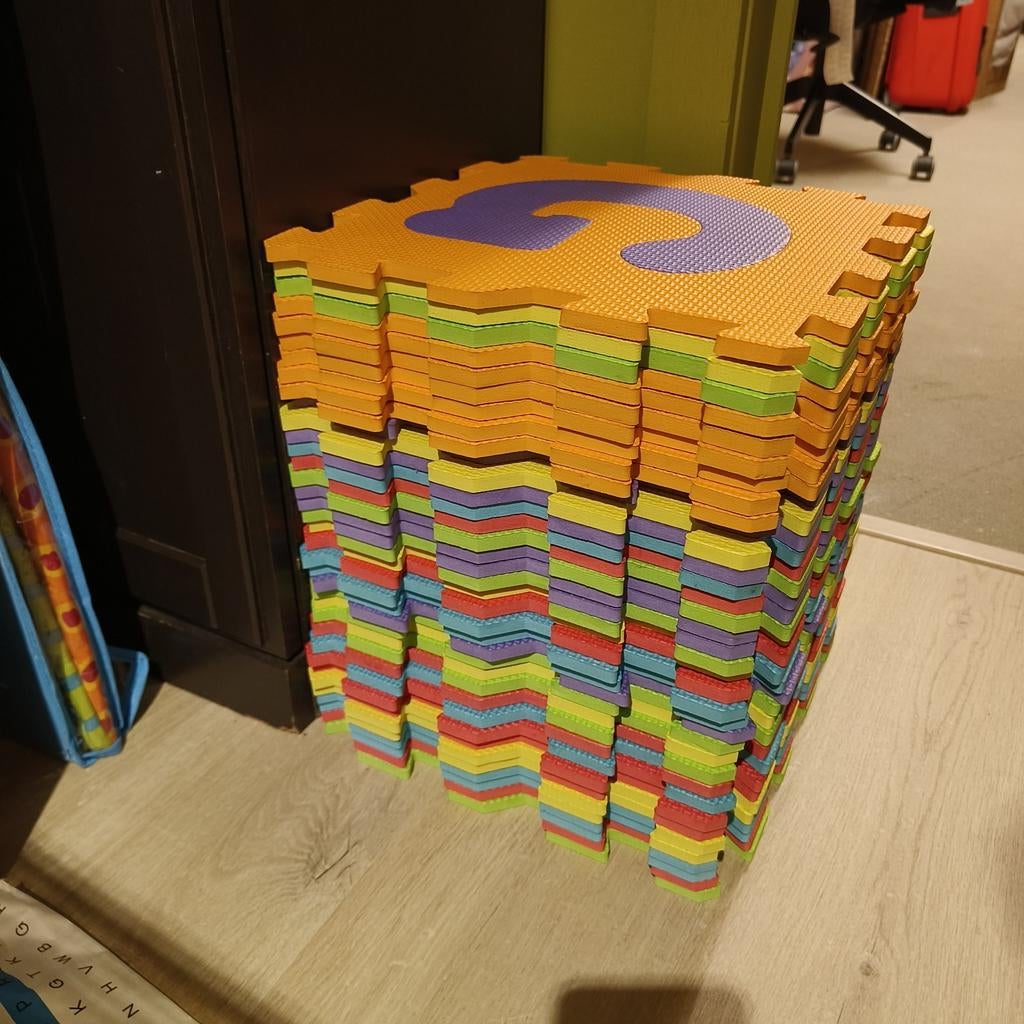 Speelmat 36 tegels. Alle cijfers en letters., Kinderen en Baby's, Ophalen