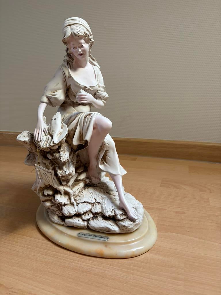 Handgemaakt beeld Angelica Collectie uit Spanje, Antiek en Kunst, Antiek | Keramiek en Aardewerk, Ophalen