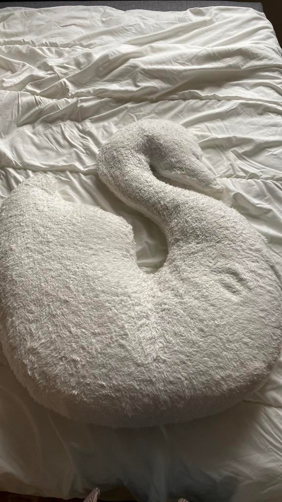 Coussin Yumi Baby Swan, Enlèvement, Comme neuf, Oreiller