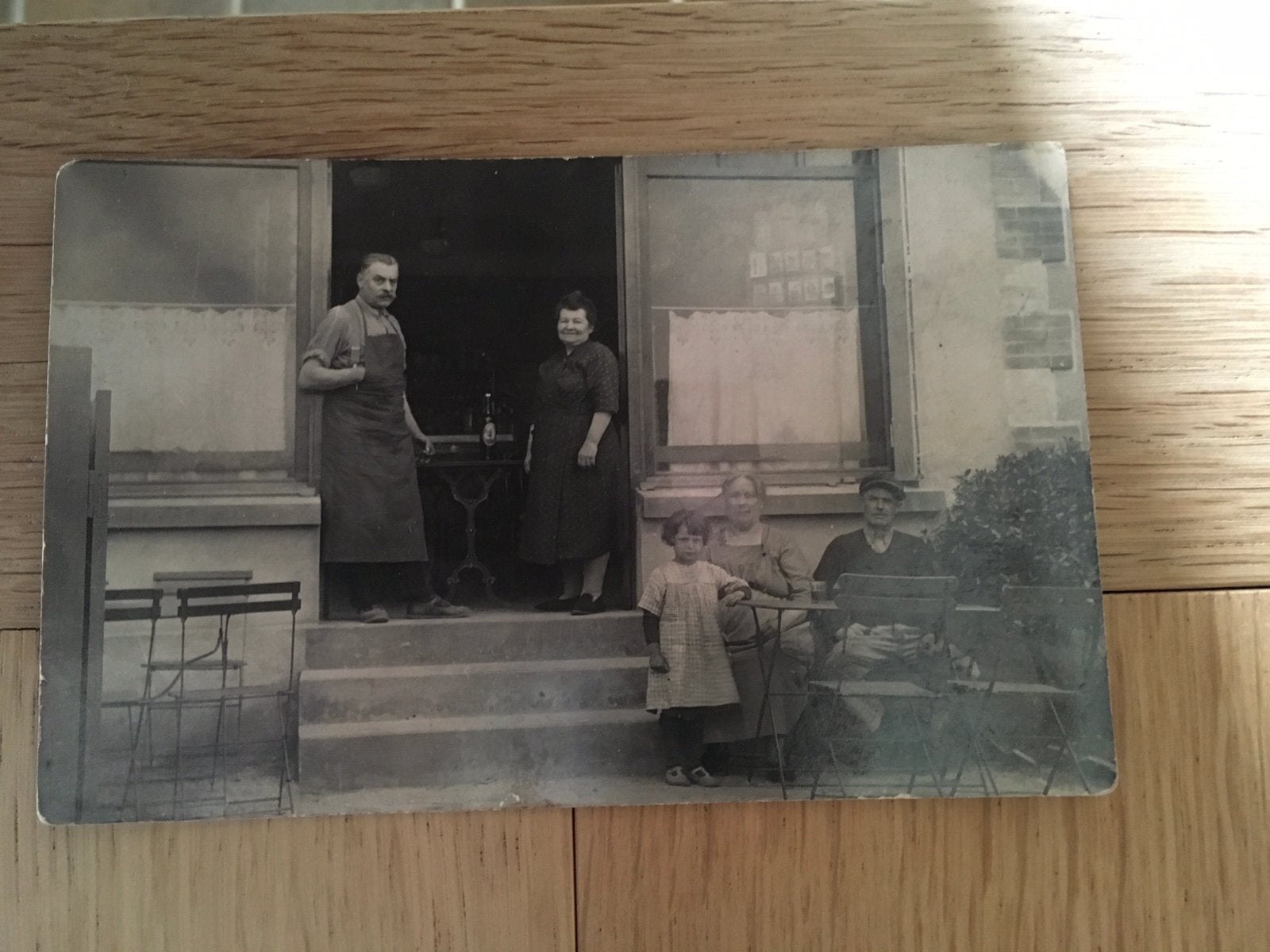 Oude Franse postkaart cafe, Verzamelen, Verzenden, Ongelopen