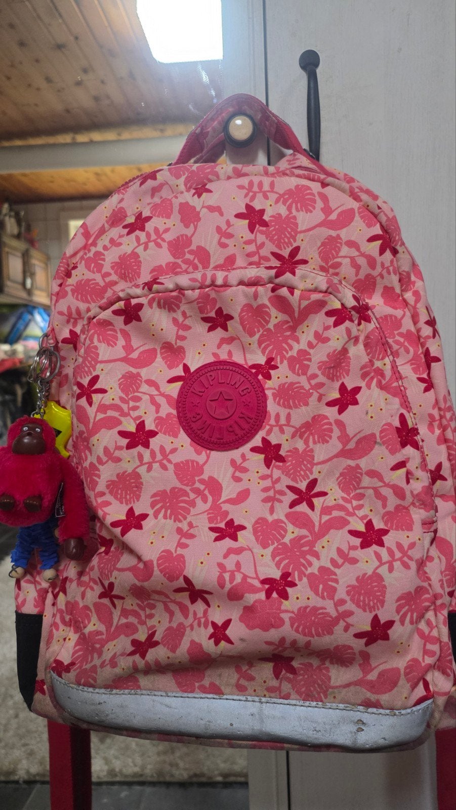 roze Kipling tas, Ophalen, Roze