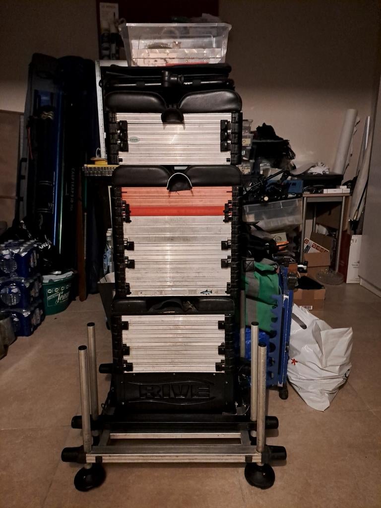 Kluisjes aan wal, Ophalen of Verzenden, Gebruikt, Complete set