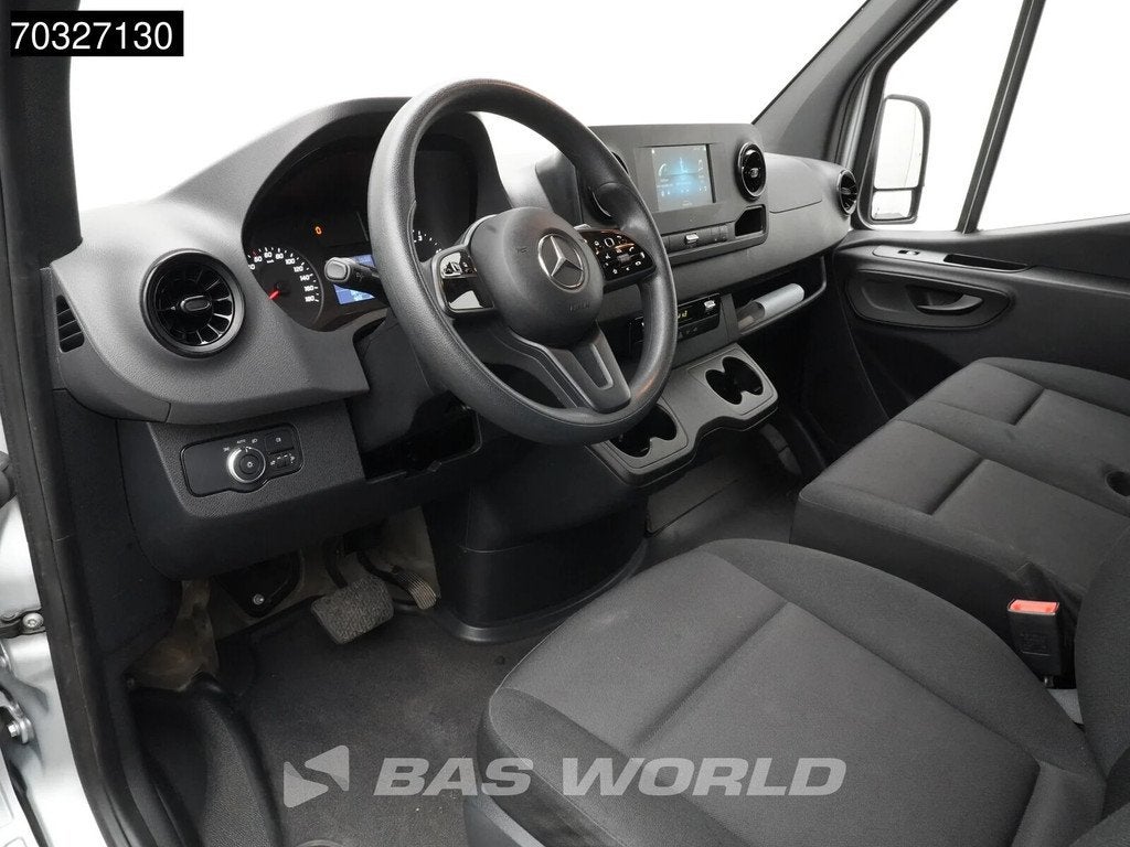 Mercedes Sprinter 215 CDI Automaat 150pk L2H2 MBUX Camera Ai, Automaat, Stof, Gebruikt, 4 cilinders