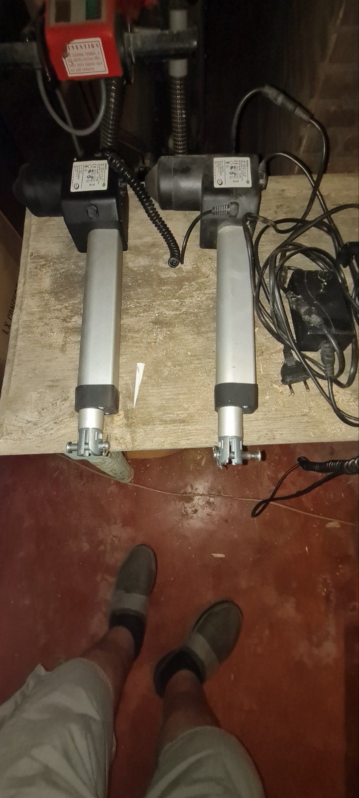 electro piston met afstand bediening, Diversen, Ophalen