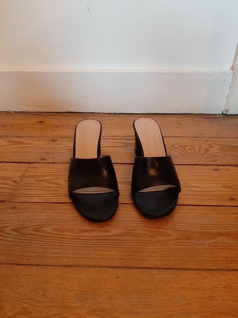 Hakken, Ophalen, Zwart, Sandalen of Muiltjes, Zo goed als nieuw