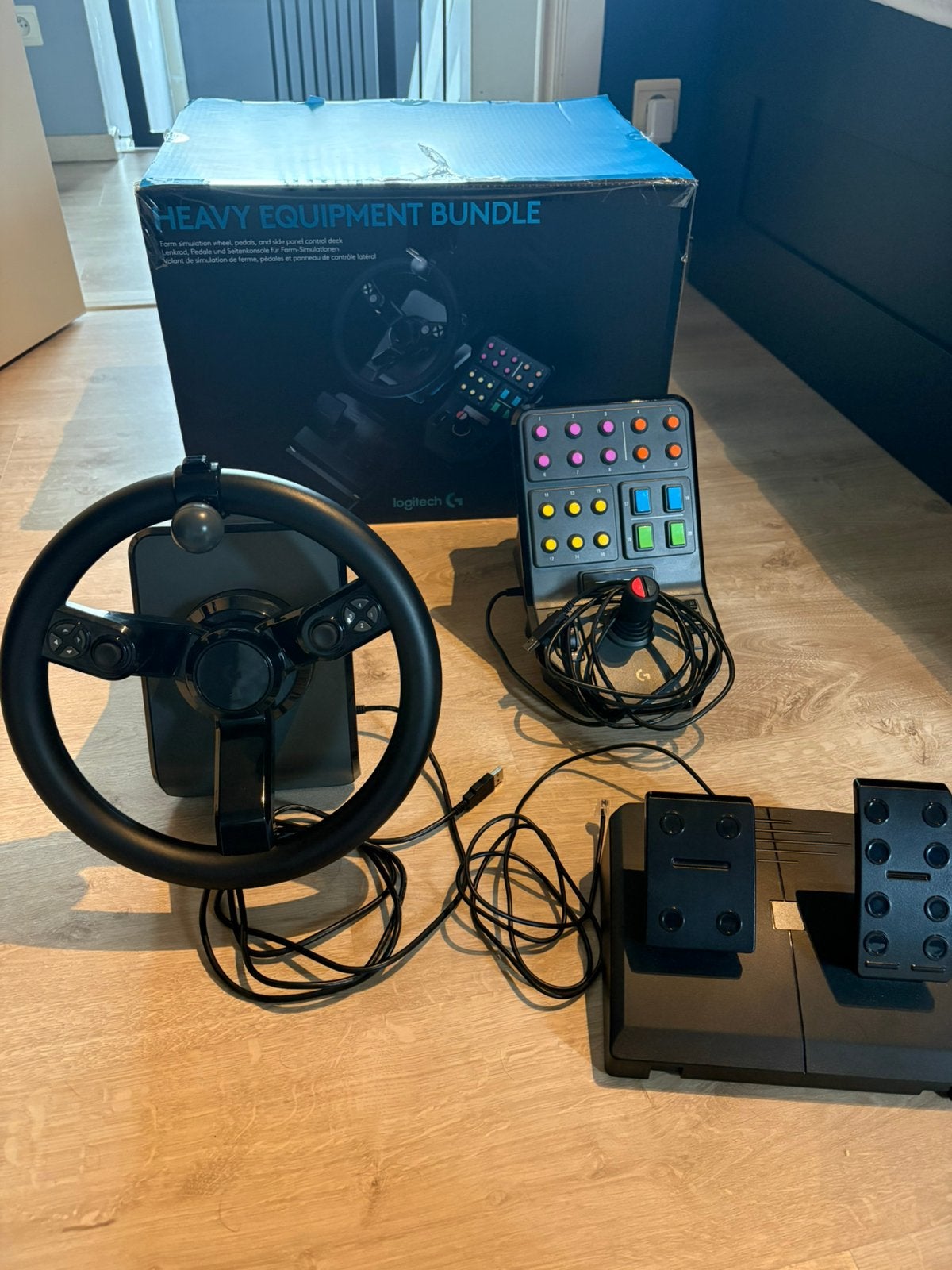 Logitech Heavy Equipment stuur en side panel, Consoles de jeu & Jeux vidéo, Consoles de jeu | Autre, Comme neuf, Enlèvement ou Envoi