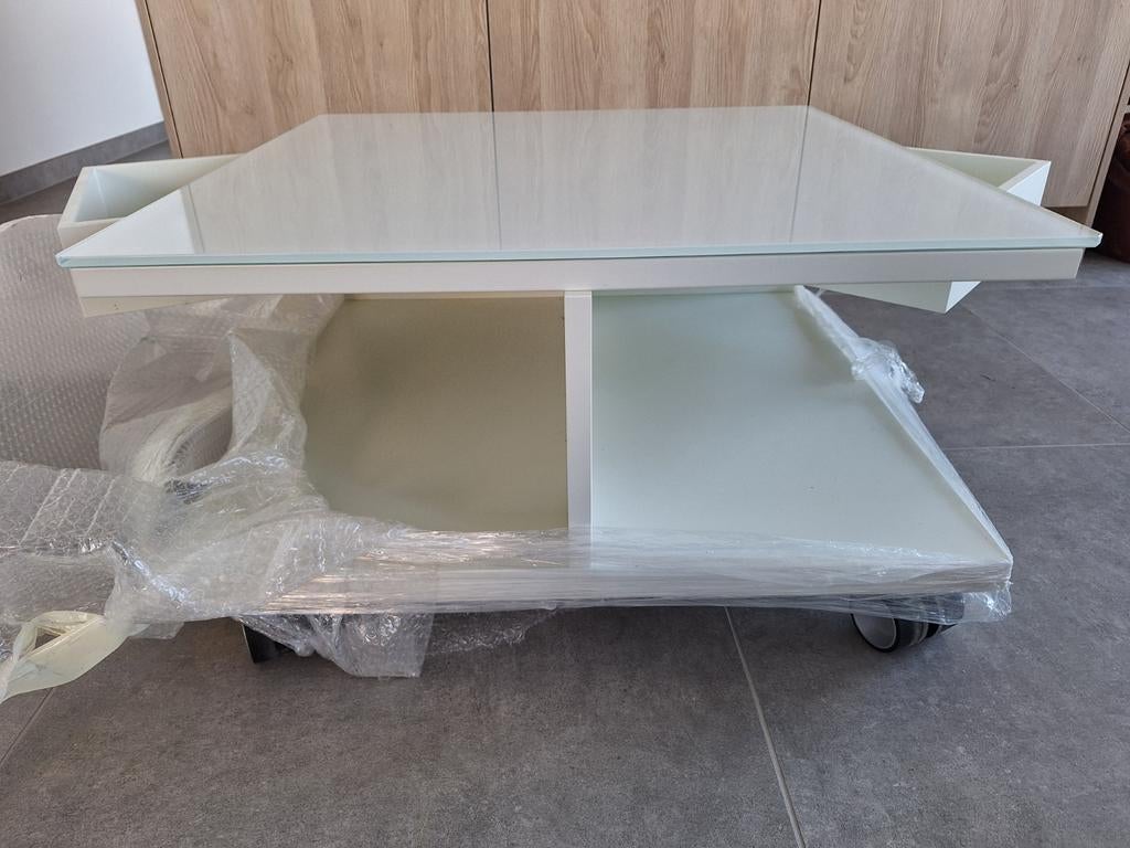 Hulsta salontafel, Ophalen, 50 tot 100 cm, Vierkant, 50 tot 100 cm