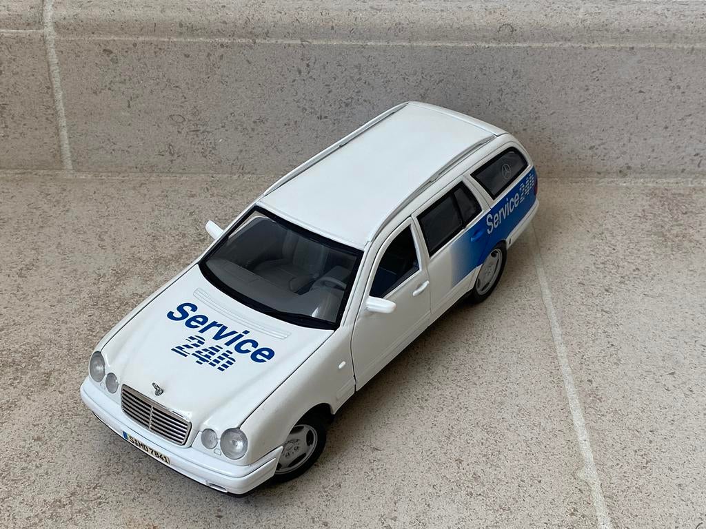Anson Mercedes-Benz E-Klasse T-Modell 24h Service, Hobby & Loisirs créatifs, Voitures miniatures | 1:18, Enlèvement ou Envoi, Comme neuf