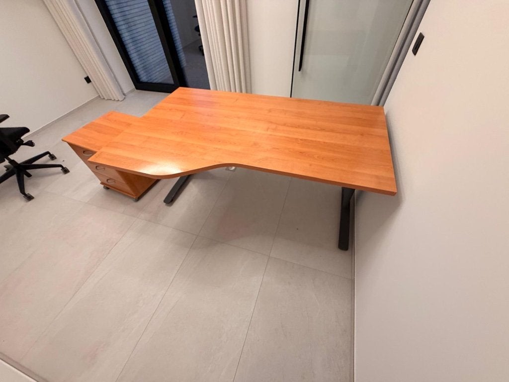 Bureau met kastje, Huis en Inrichting, Ophalen, Zo goed als nieuw, Overige merken, Bureau-kast combinatie