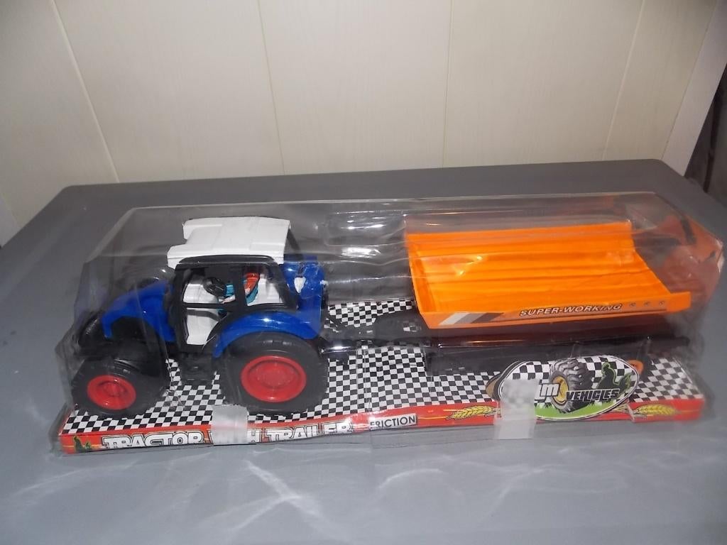 BLAUW TRACTOR IN DOOSJE, Ophalen of Verzenden, Nieuw