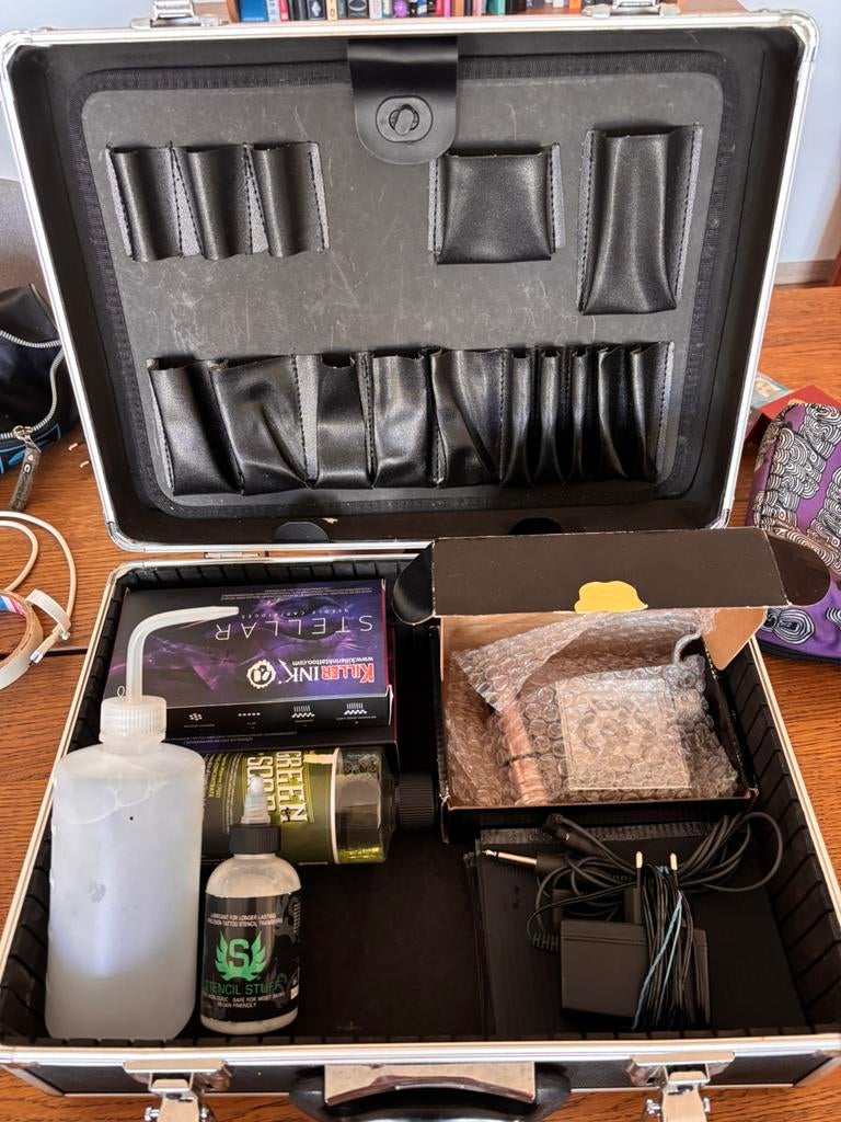 Kit Tattoo machine cheyenne et alimentation, Hobby en Vrije tijd, Tekenen, Zo goed als nieuw, Ophalen