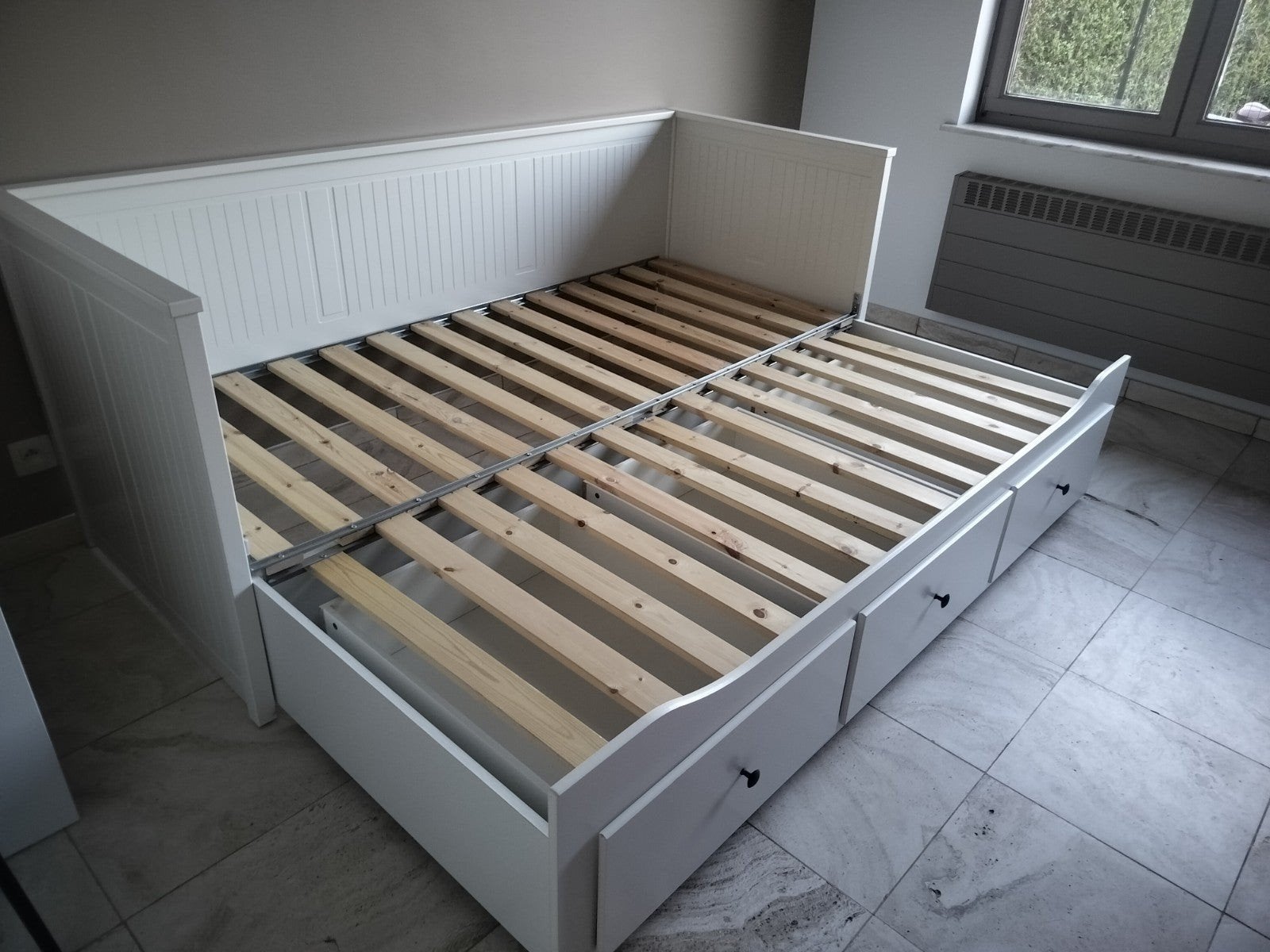 bed tot 160 cm + 2 matrassen + 2 nachtkastjes

+ 2 witte nac, Huis en Inrichting, Slaapkamer | Bedden, Ophalen, 160 cm