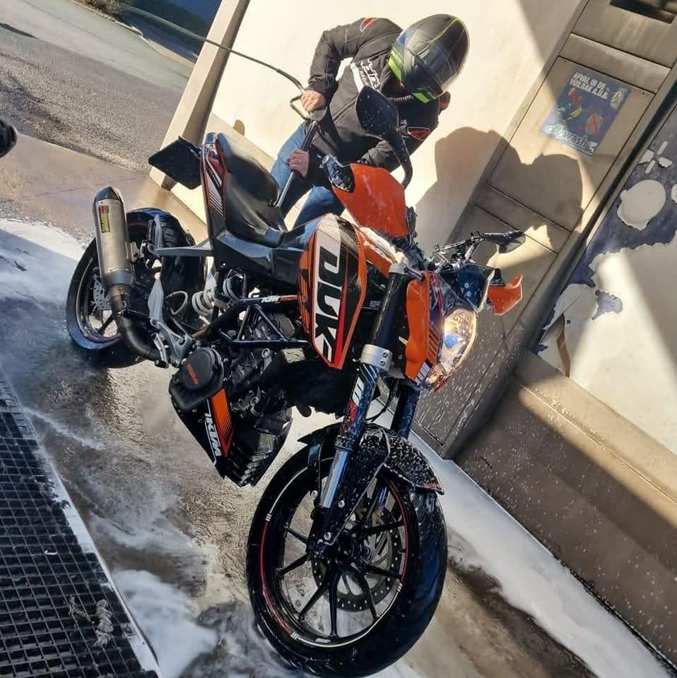 Ktm Duke 125cc 2012, Motoren, Ophalen