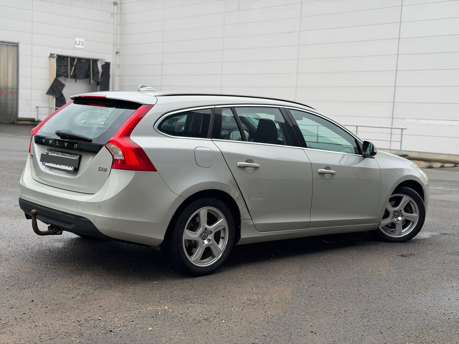 Volvo V60 2.0 D3 163Pk! 2011* 320.000Km's! EURO 5, Auto's, Euro 5, Stof, 120 kW, https://public.car-pass.be/vhr/5be7c648-d9f6-481a-abb3-9c40f9faa23b