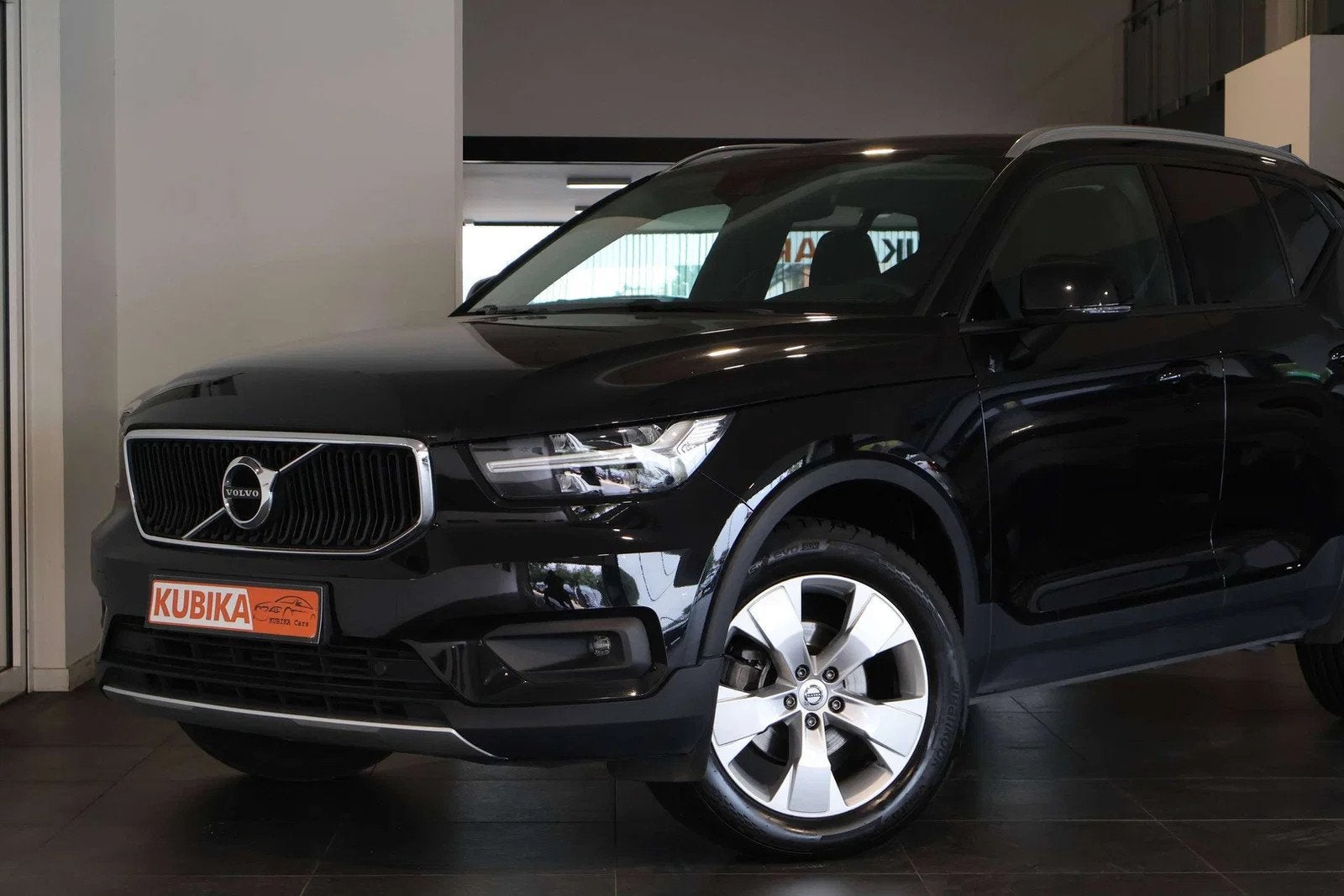 Volvo XC40 XC40 1.5 T2 Navi Camera StuurV CruiseC LijnA Gara, Automaat, Stof, Gebruikt, Zwart