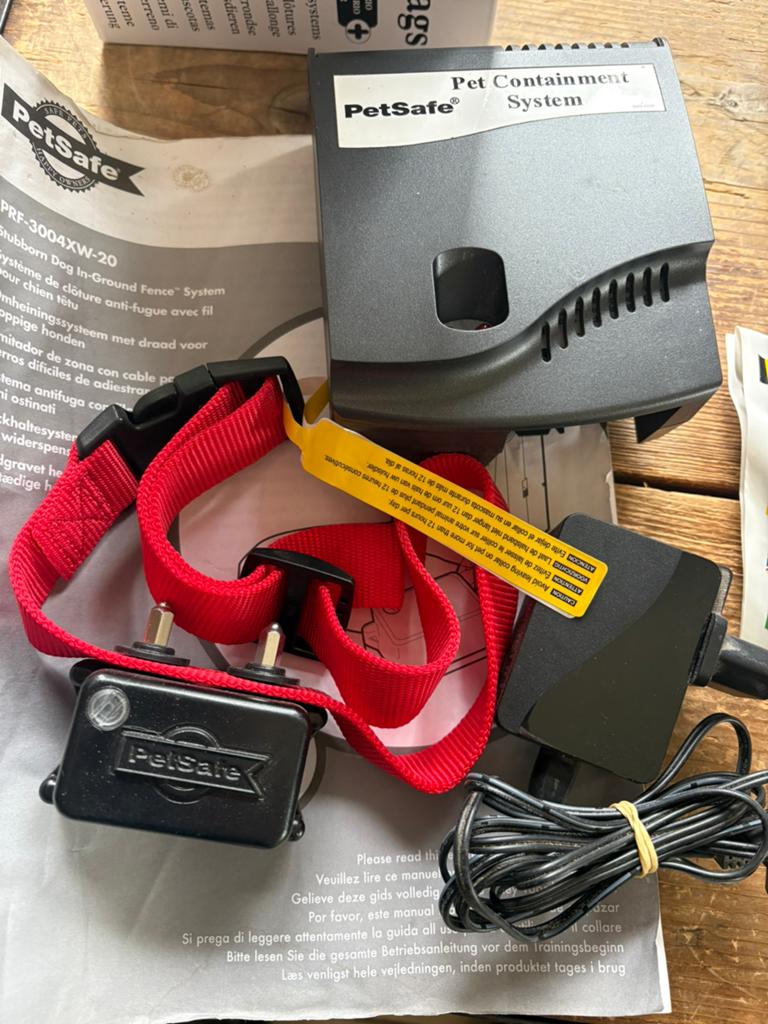 NIEUW COMPLEET ELEKTRISCH HONDENHEK + PETSAFE-uitbreiding, Ophalen of Verzenden, Zo goed als nieuw