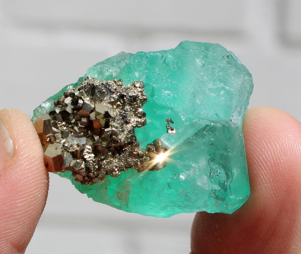 FLUORITE et PYRITE provenant de la mine de Milpo au PÉROU, Enlèvement ou Envoi, Minéral