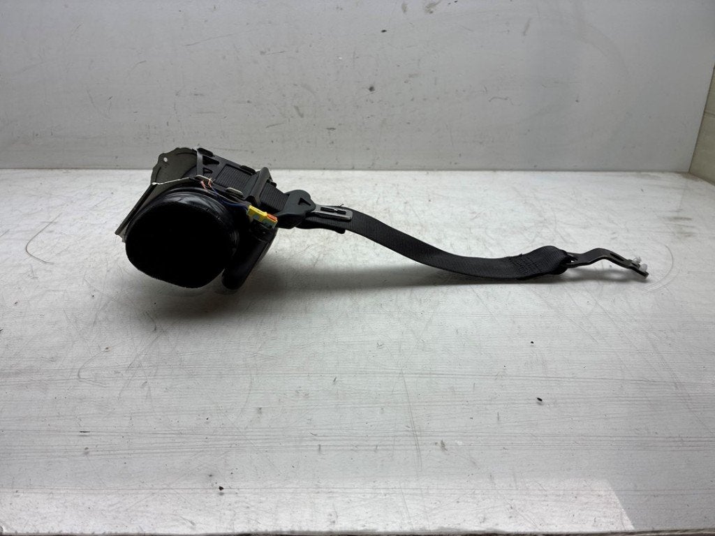 CEINTURE DE SECURITE ARRIERE DROITE Chevrolet USA Malibu, Chevrolet, General Motors Germany GmbH, Utilisé, Chevrolet.europe@gm.com