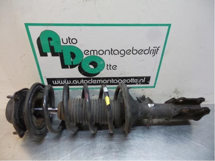 Barre amortisseur avant droit d'un Hyundai Getz (Getz 03-), -, 3 mois de garantie, Utilisé, Hyundai