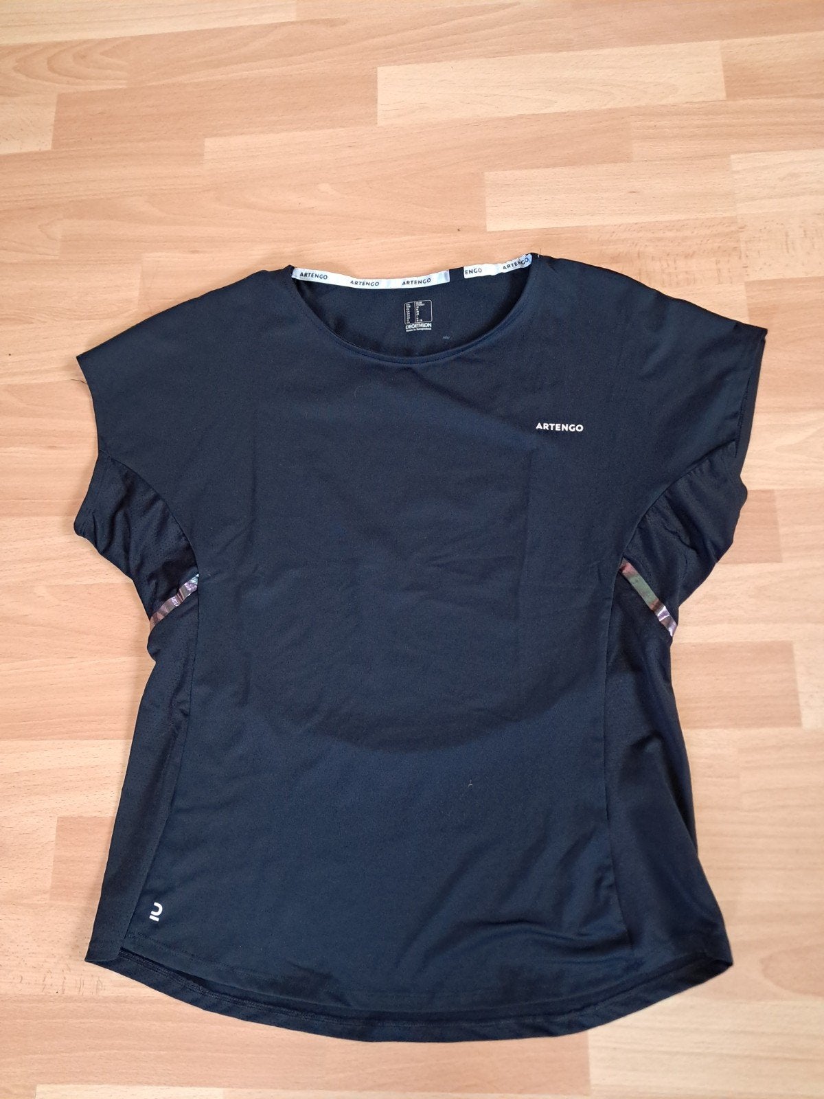 sportshirt artengo 40, Vêtements | Femmes, Vêtements de sport, Taille 38/40 (M), Enlèvement ou Envoi, Sport de raquette, Comme neuf