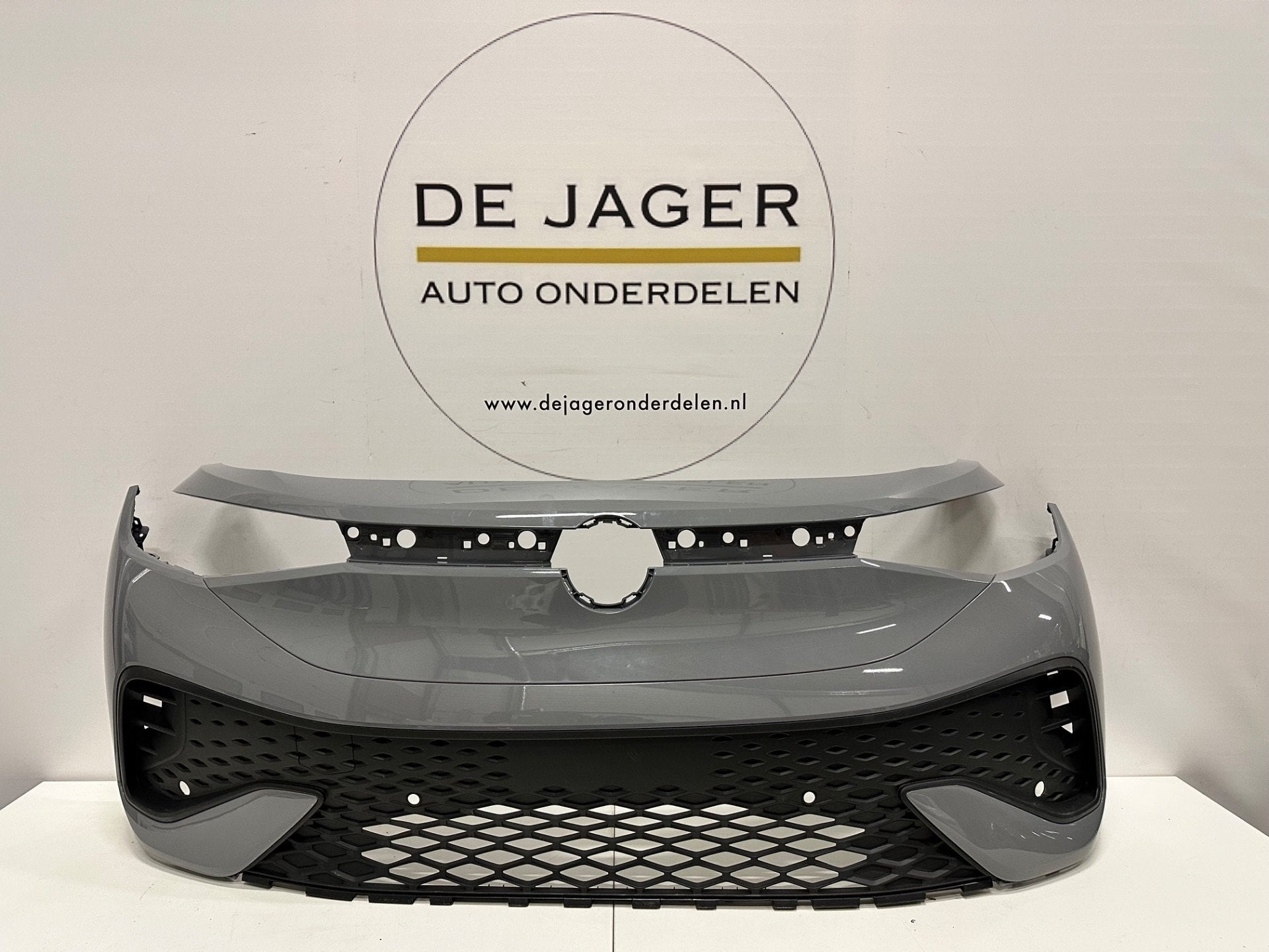 VW ID 5 ID.5 VOORBUMPER BUMPER 11E807221 6PDC, Gebruikt, Volkswagen AG, Vw@volkswagen.de, Bumper