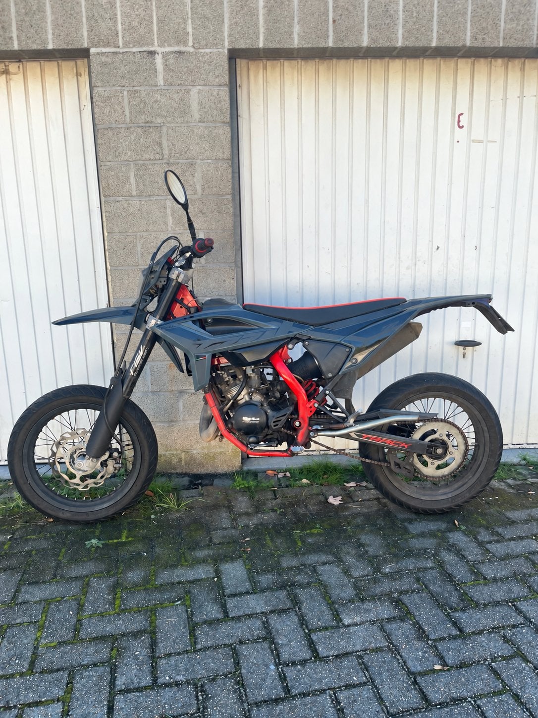 Beta rr 50 track, Ophalen of Verzenden, Zo goed als nieuw