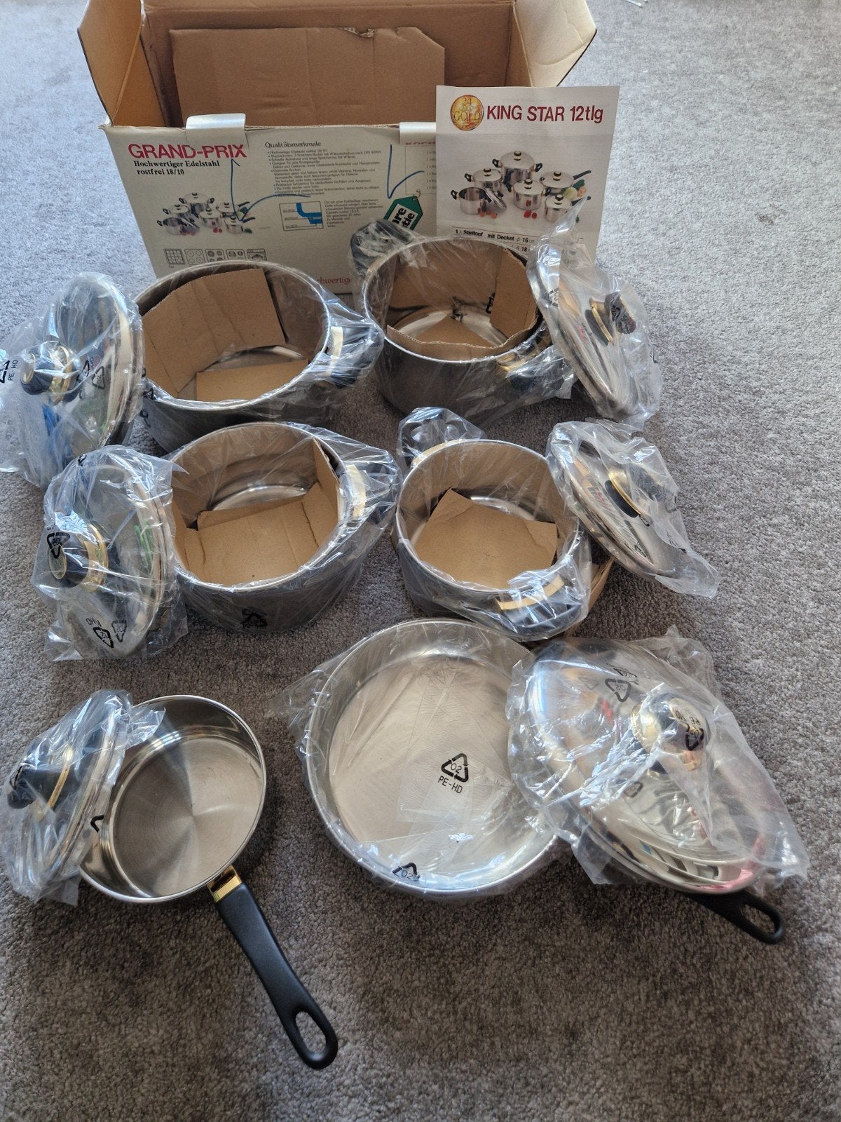 Casseroles et poêles, Enlèvement