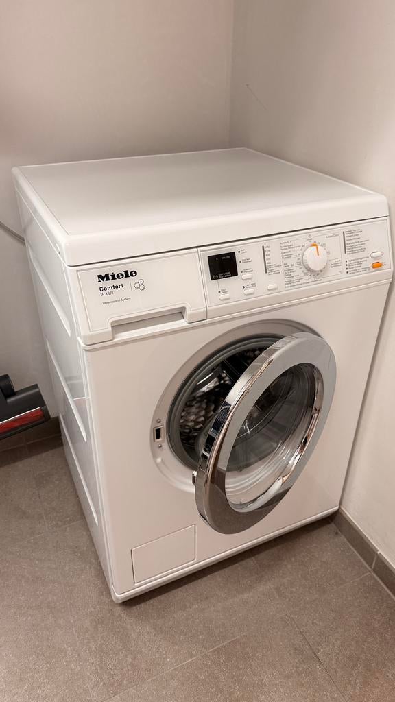Miele Comfort W 3371, Ophalen, Gebruikt, Voorlader, 85 tot 90 cm