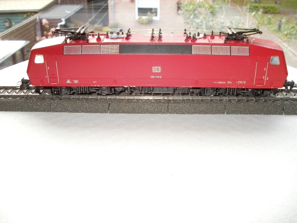 Marklin Ho Br 120 E lokomotief dig.van de DB no 3454, Hobby en Vrije tijd, Modeltreinen | H0, Wisselstroom, Locomotief, Ophalen of Verzenden