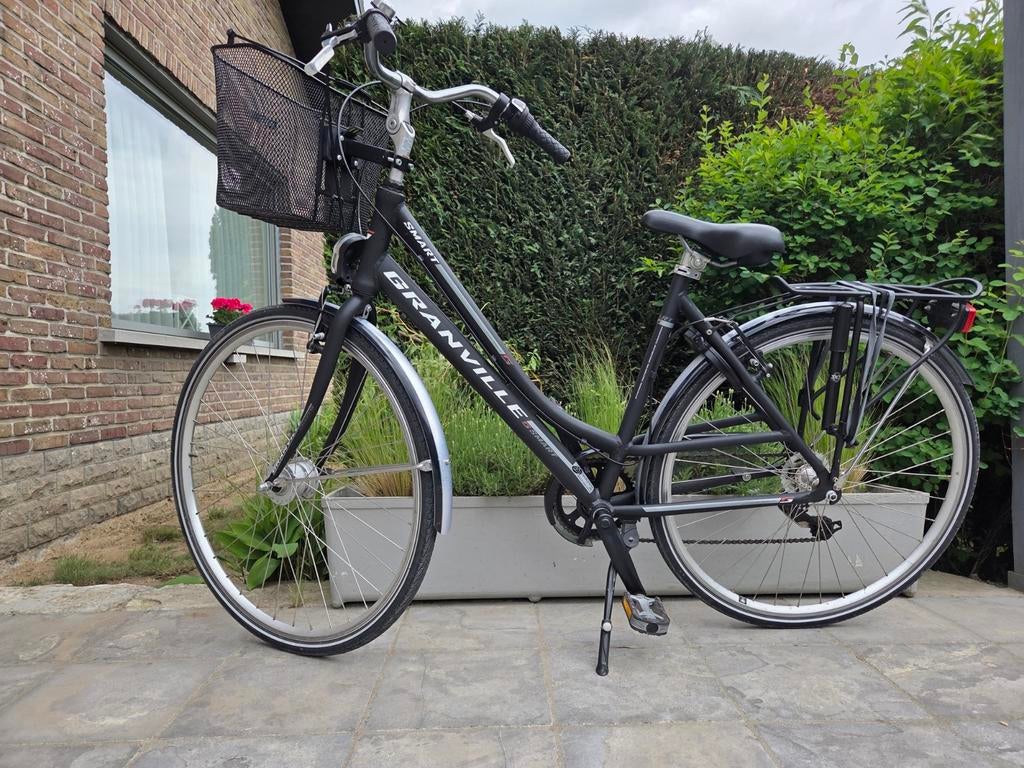 Damesfiets "Granville" kleur mat zwart in zeer goede staat., Fietsen en Brommers, Ophalen, Versnellingen