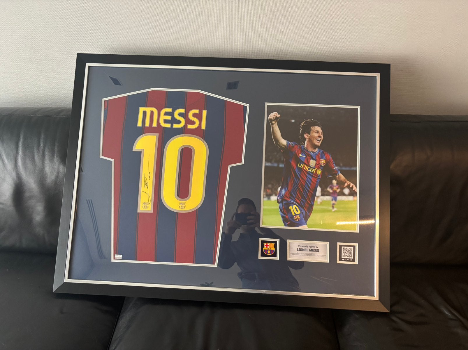 Messi signed shirt fc barcelona GOAT Certificate, Enlèvement ou Envoi, Neuf, Maillot