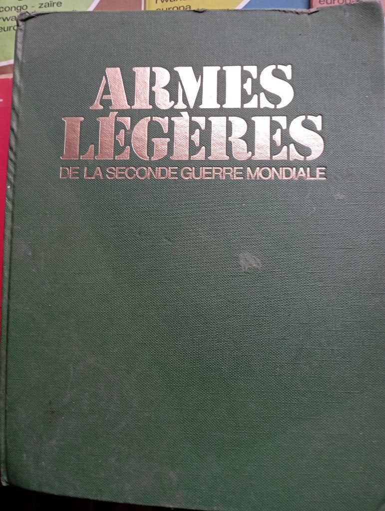 Lichte wapens van het leger, Ophalen, Landmacht, Boek of Tijdschrift