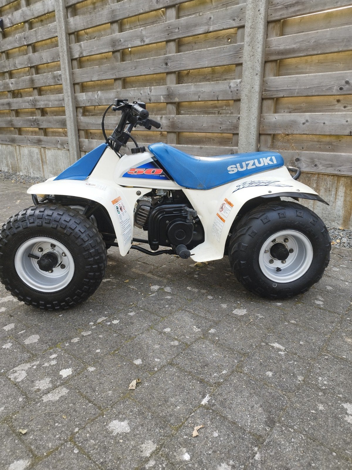 Quad Suzuki Lt50, Motoren