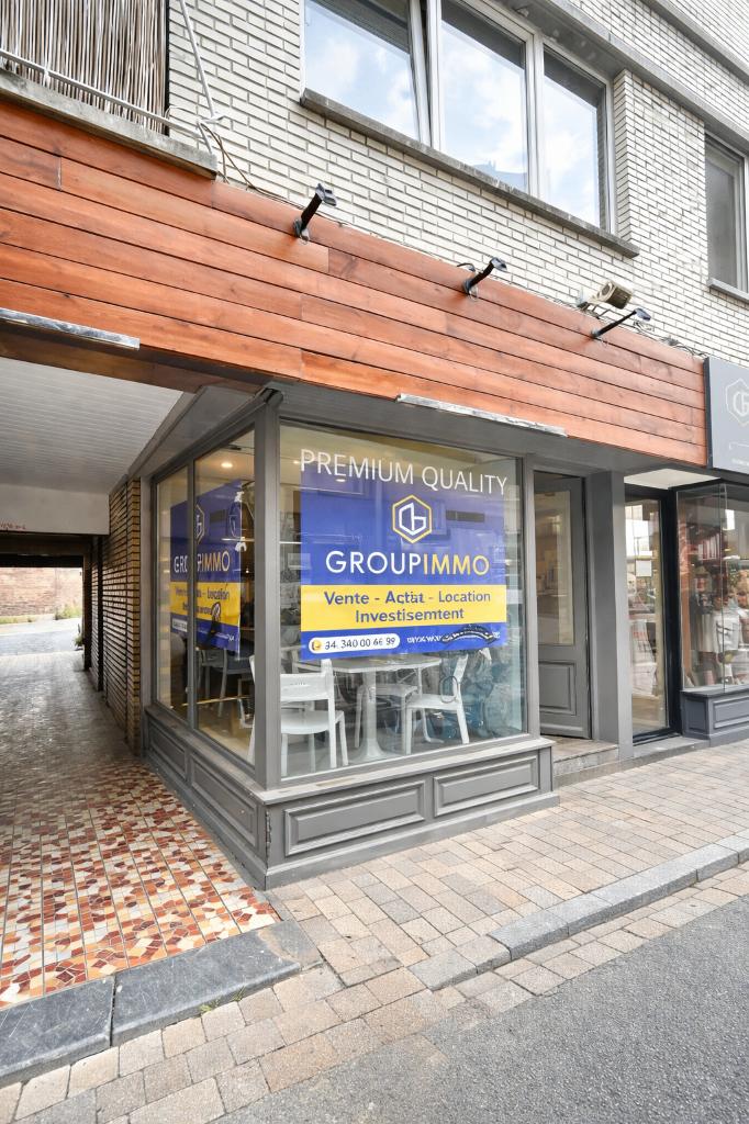 À LOUER - REZ-COMMERCIAL MEUBLÉ, Immo, Province de Liège, Liège, Par agence ou courtier, Rez-de-chaussée