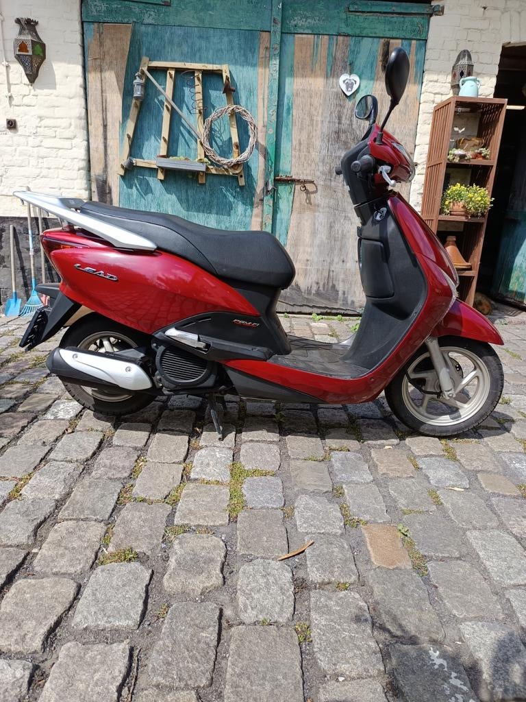 Honda Lead NHX 110WH à vendre, Motos, Scooter, Occasion, Jusqu'à 11 kW, 110 cm³