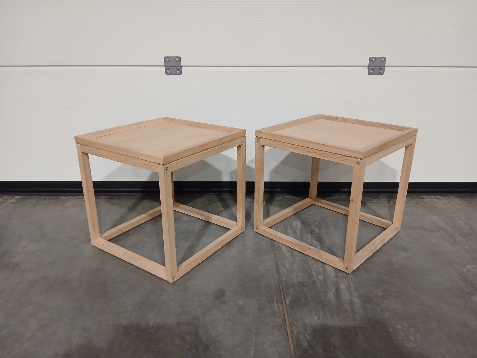 2 bijzettafeltjes nieuw
40 cm hoog
40 cm breed
40 cm lang
10, Huis en Inrichting, Minder dan 55 cm, Vierkant, Nieuw, Hout